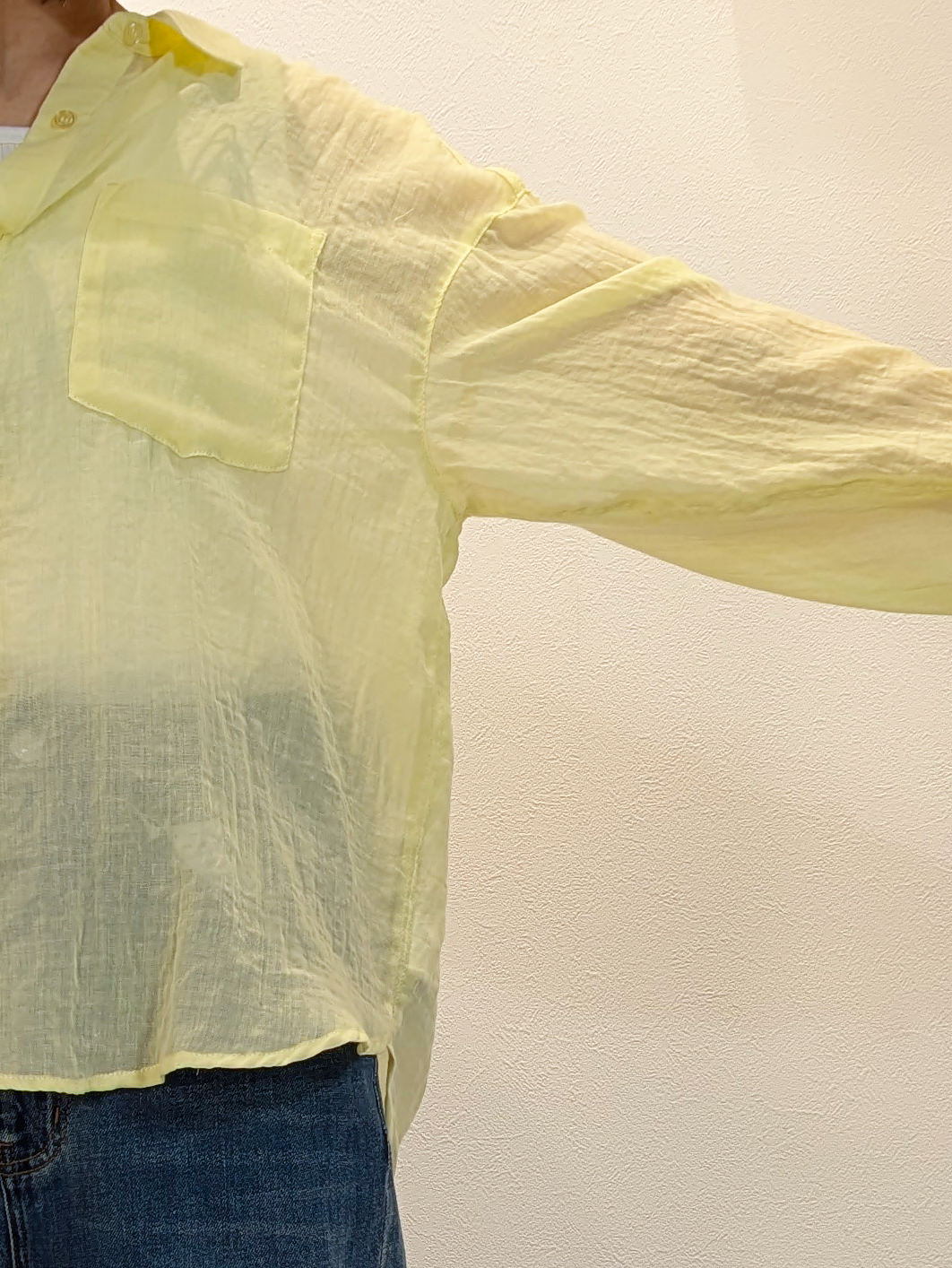 クールブラウス