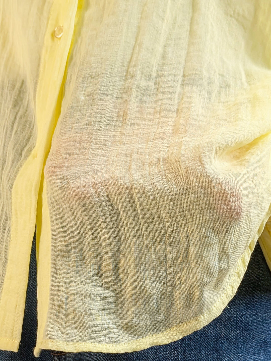 クールブラウス