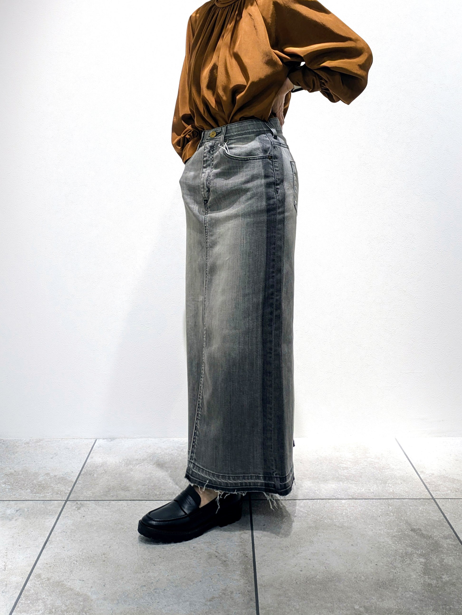 gray denim skirt